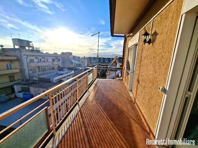 VENDE APPARTAMENTO A REGGIO CALABRIA VIA SBARRE INFERIORI - Foto 1